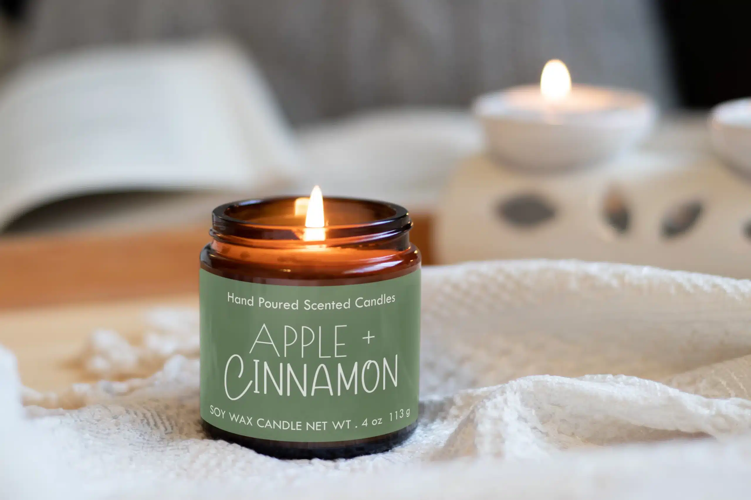 4oz Candle Apple + Cinnamon - Image 2